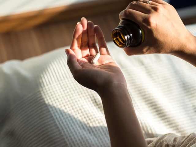 Jakie witaminy warto przyjmować w okresie jesienno-zimowym?